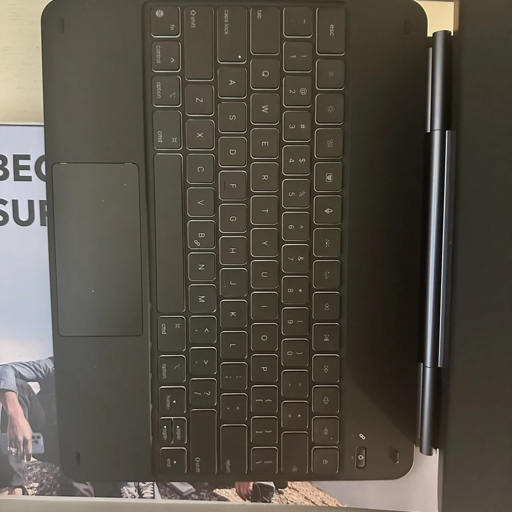 ESR Magnetic Keyboard Case, for iPad Pro 12,9 (2022/2021/2020/2018)